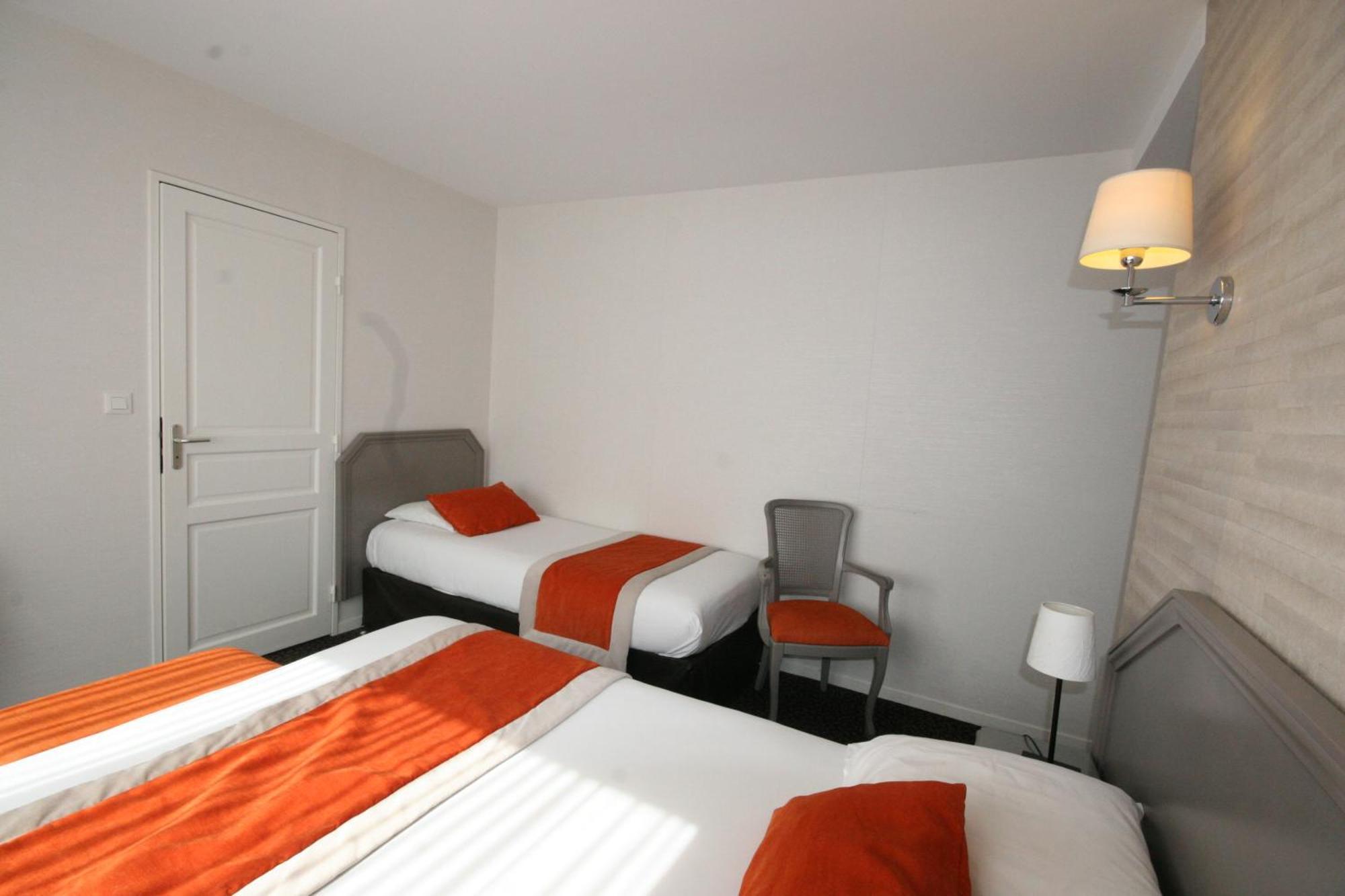 Hotel De La Gare Troyes Centre ภายนอก รูปภาพ